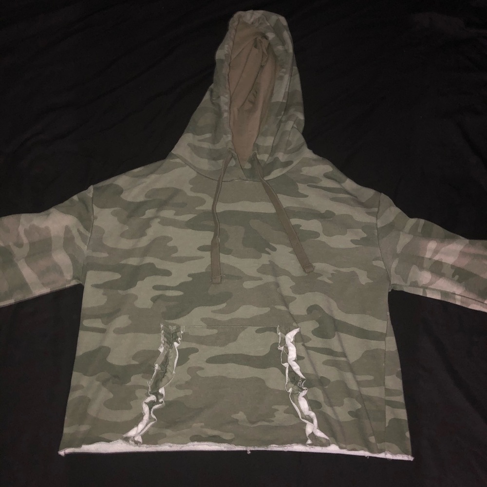 Cropped hoodie